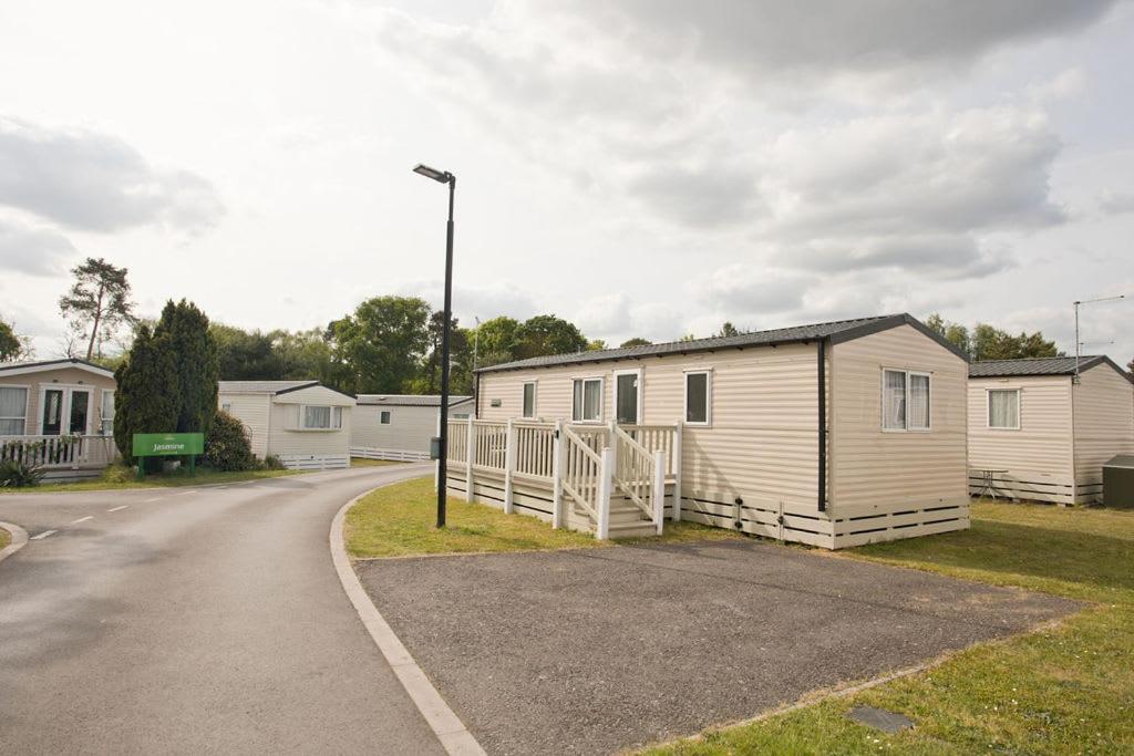 Luxury Holiday Retreat Set Within Oakdene Forest - Park Activities Pass Included Free! Saint Leonards Екстериор снимка