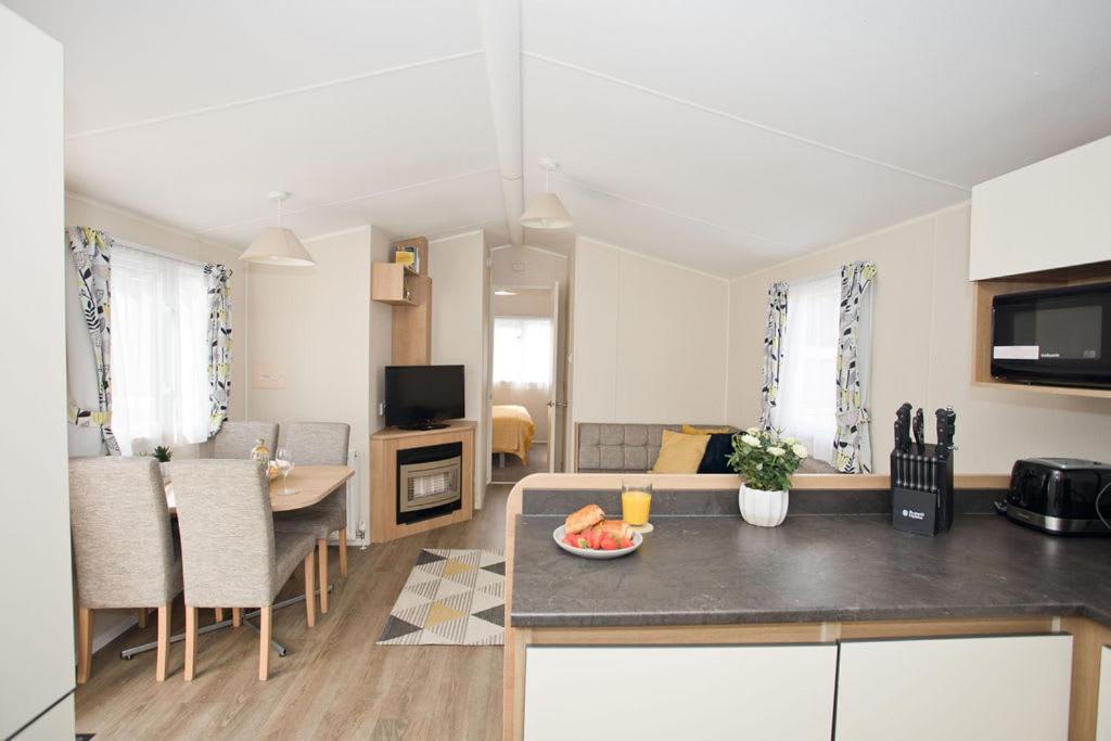 Luxury Holiday Retreat Set Within Oakdene Forest - Park Activities Pass Included Free! Saint Leonards Екстериор снимка